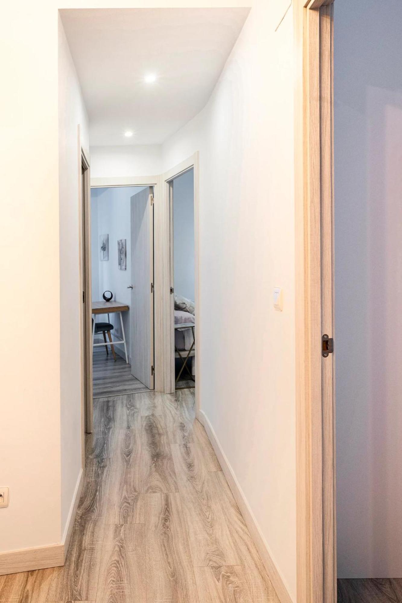 Amplio, Luminoso Y Moderno Cerca Del Casco Viejo Appartement Bilbao Buitenkant foto