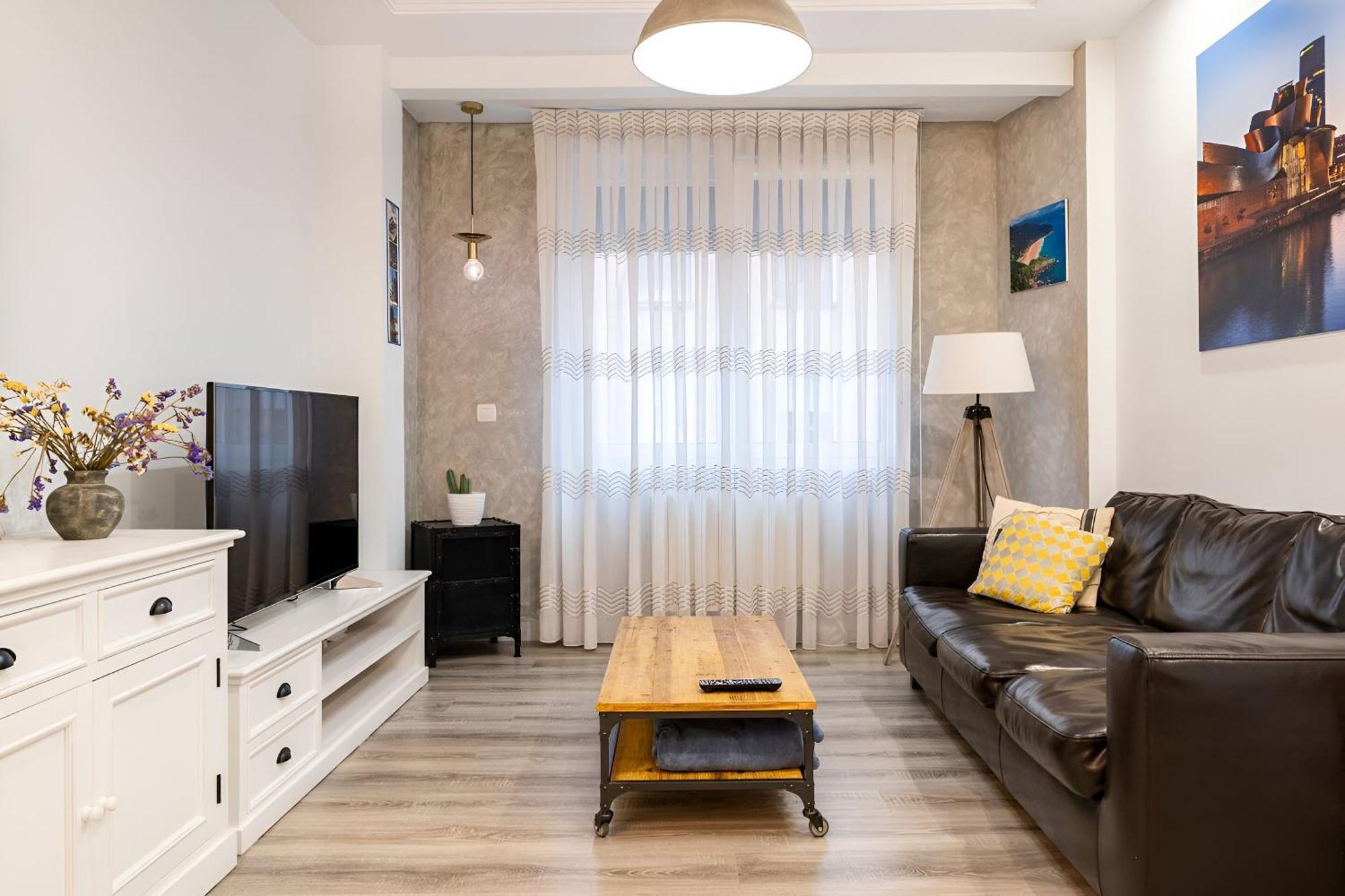 Amplio, Luminoso Y Moderno Cerca Del Casco Viejo Appartement Bilbao Buitenkant foto